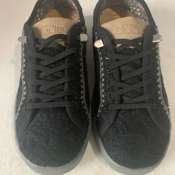 Hey Dude Karina Women's Black and Gray Sneakers With Gray Crochet Design - Picture 1 of 7